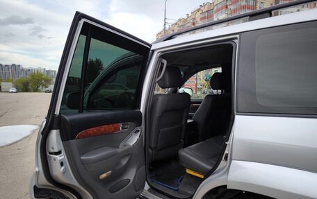 Toyota Land Cruiser Prado 120 рестайлинг, 2006 год, 2 750 000 рублей, 12 фотография