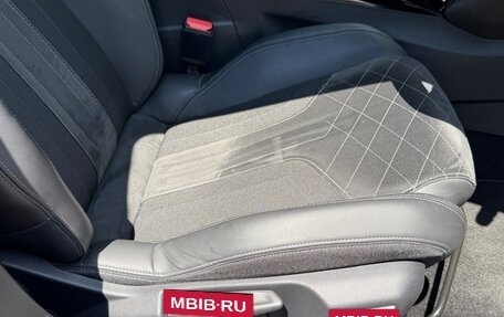 Peugeot 2008 II, 2022 год, 1 180 000 рублей, 12 фотография