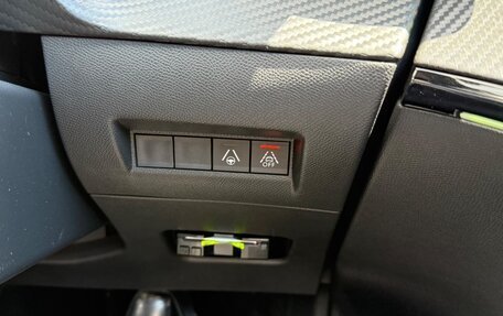 Peugeot 2008 II, 2022 год, 1 180 000 рублей, 24 фотография