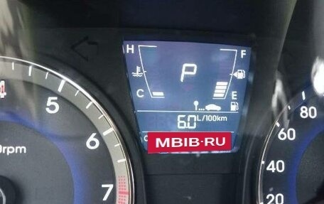 Hyundai Solaris II рестайлинг, 2011 год, 580 000 рублей, 8 фотография