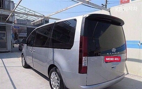 Hyundai Staria, 2022 год, 2 480 000 рублей, 4 фотография