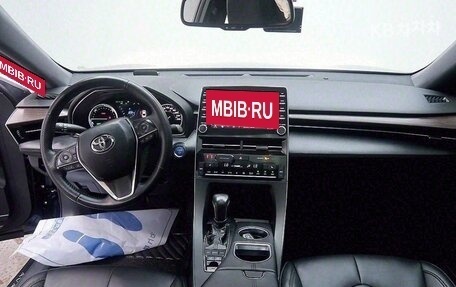 Toyota Avalon, 2022 год, 3 260 000 рублей, 5 фотография
