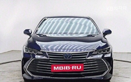 Toyota Avalon, 2022 год, 3 260 000 рублей, 2 фотография