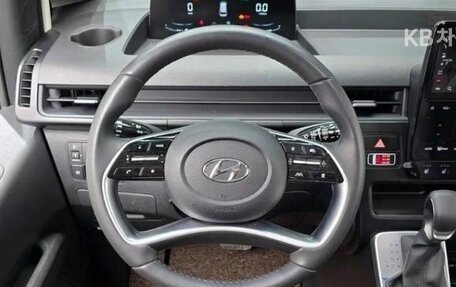 Hyundai Staria, 2022 год, 5 040 000 рублей, 12 фотография