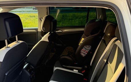 Volkswagen Tiguan II, 2019 год, 3 000 000 рублей, 8 фотография