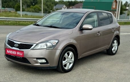 KIA cee'd I рестайлинг, 2011 год, 735 000 рублей, 2 фотография