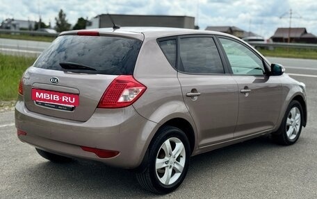 KIA cee'd I рестайлинг, 2011 год, 735 000 рублей, 3 фотография