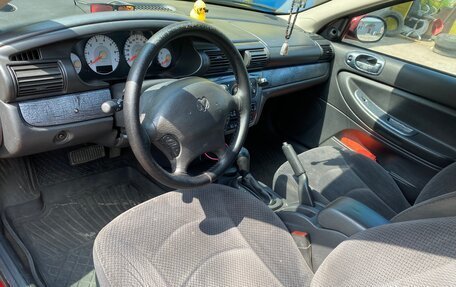Dodge Stratus II, 2004 год, 350 000 рублей, 6 фотография