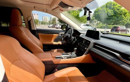 Lexus RX IV рестайлинг, 2022 год, 5 700 000 рублей, 7 фотография