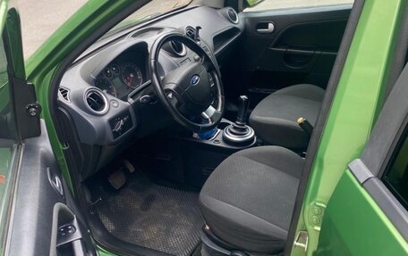 Ford Fiesta, 2006 год, 300 000 рублей, 11 фотография