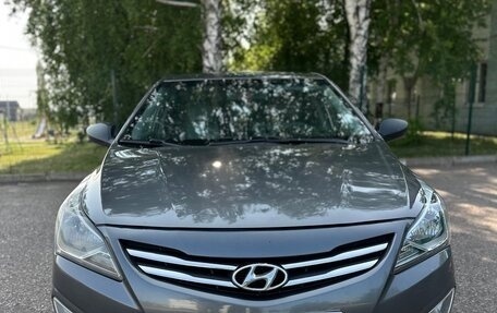 Hyundai Solaris II рестайлинг, 2014 год, 780 000 рублей, 2 фотография