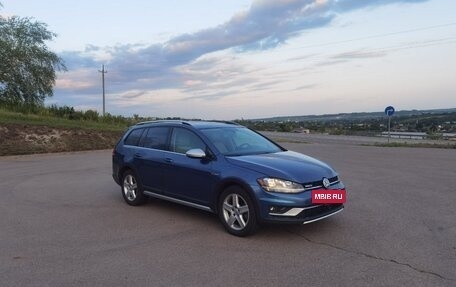 Volkswagen Golf VII, 2019 год, 1 950 000 рублей, 8 фотография