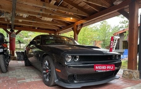 Dodge Challenger III рестайлинг 2, 2021 год, 6 100 000 рублей, 4 фотография