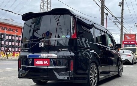 Honda Stepwgn IV, 2016 год, 1 583 000 рублей, 2 фотография