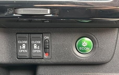Honda Stepwgn IV, 2016 год, 1 583 000 рублей, 23 фотография