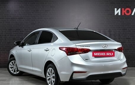Hyundai Solaris II рестайлинг, 2018 год, 1 050 000 рублей, 4 фотография