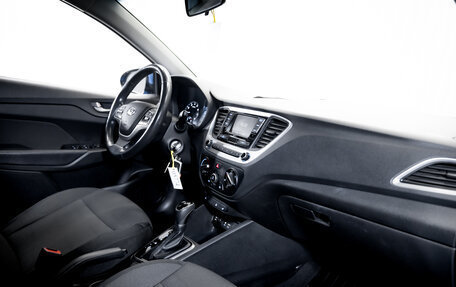 Hyundai Solaris II рестайлинг, 2017 год, 1 250 000 рублей, 15 фотография