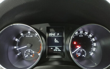 Skoda Yeti I рестайлинг, 2014 год, 1 189 000 рублей, 16 фотография