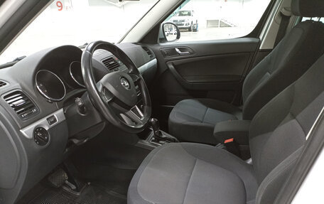 Skoda Yeti I рестайлинг, 2014 год, 1 189 000 рублей, 20 фотография