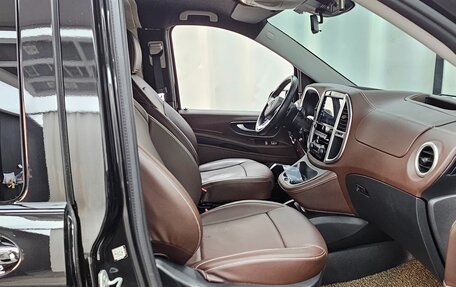 Mercedes-Benz V-Класс, 2019 год, 4 830 000 рублей, 7 фотография