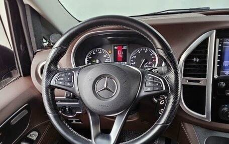 Mercedes-Benz V-Класс, 2019 год, 4 830 000 рублей, 9 фотография