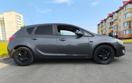 Opel Astra J, 2011 год, 588 000 рублей, 10 фотография