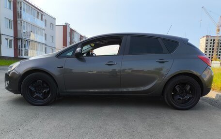 Opel Astra J, 2011 год, 588 000 рублей, 9 фотография