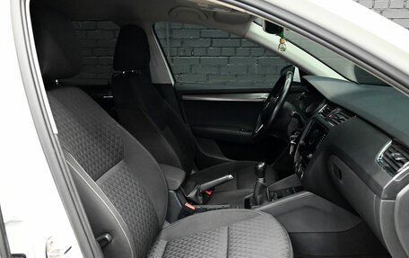 Skoda Octavia, 2018 год, 1 560 000 рублей, 11 фотография