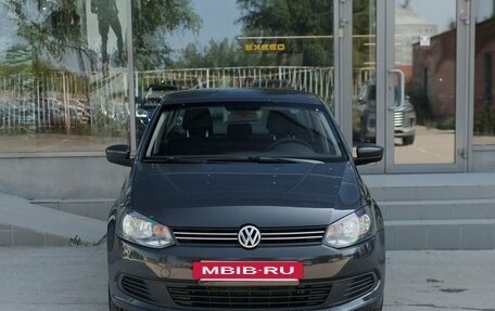 Volkswagen Polo VI (EU Market), 2013 год, 900 000 рублей, 2 фотография