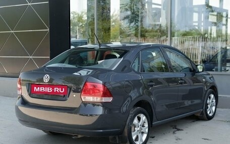 Volkswagen Polo VI (EU Market), 2013 год, 900 000 рублей, 5 фотография