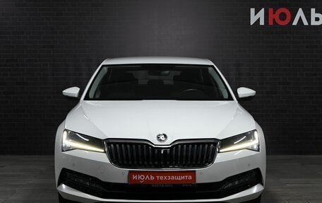 Skoda Superb III рестайлинг, 2021 год, 2 450 000 рублей, 2 фотография