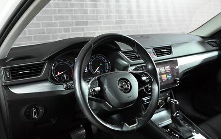 Skoda Superb III рестайлинг, 2021 год, 2 450 000 рублей, 13 фотография