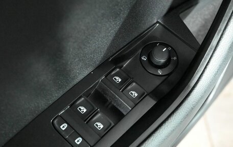 Skoda Superb III рестайлинг, 2021 год, 2 450 000 рублей, 14 фотография