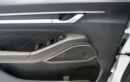 Geely Emgrand, 2024 год, 2 394 000 рублей, 10 фотография