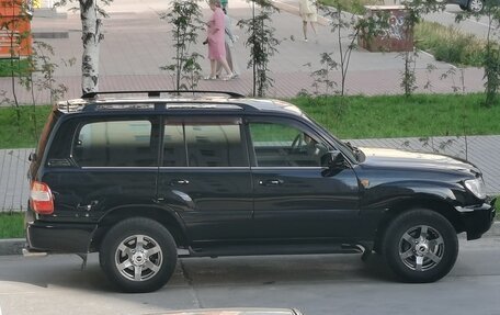 Toyota Land Cruiser 100 рестайлинг 2, 2005 год, 2 222 222 рублей, 2 фотография