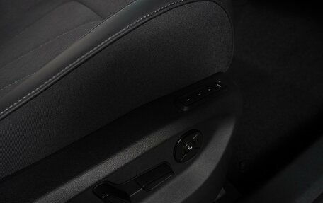 Volkswagen Tiguan, 2024 год, 4 699 000 рублей, 15 фотография