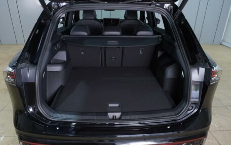 Volkswagen Tiguan, 2024 год, 4 699 000 рублей, 32 фотография