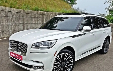 Lincoln Aviator II, 2022 год, 4 500 000 рублей, 1 фотография