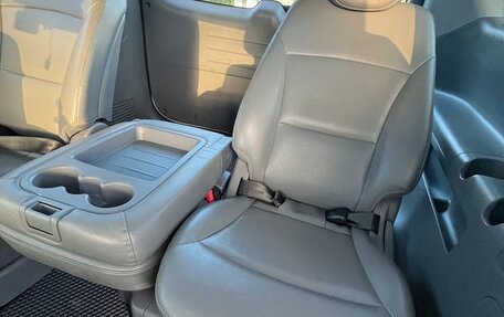 Hyundai Grand Starex Grand Starex I рестайлинг 2, 2015 год, 2 300 000 рублей, 7 фотография