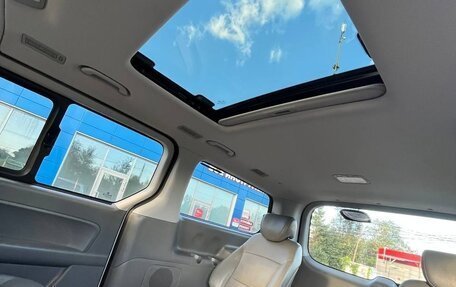 Hyundai Grand Starex Grand Starex I рестайлинг 2, 2015 год, 2 300 000 рублей, 13 фотография