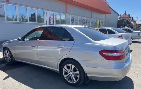Mercedes-Benz E-Класс, 2010 год, 2 000 000 рублей, 2 фотография