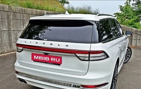 Lincoln Aviator II, 2022 год, 4 500 000 рублей, 4 фотография