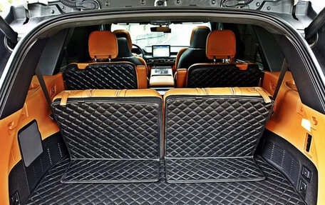 Lincoln Aviator II, 2022 год, 4 500 000 рублей, 16 фотография