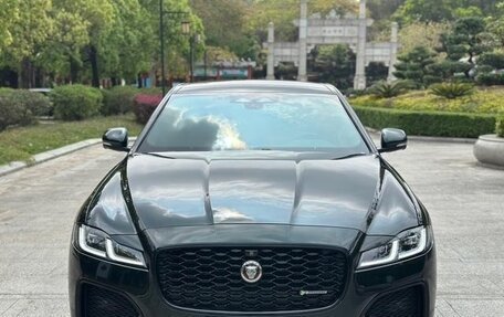 Jaguar XF II, 2022 год, 3 250 000 рублей, 2 фотография