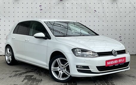 Volkswagen Golf VII, 2013 год, 900 000 рублей, 2 фотография