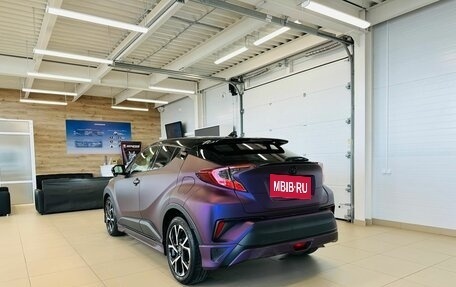 Toyota C-HR I рестайлинг, 2019 год, 2 499 900 рублей, 4 фотография