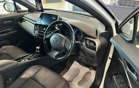 Toyota C-HR I рестайлинг, 2019 год, 2 499 900 рублей, 10 фотография