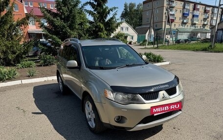 Mitsubishi Outlander III рестайлинг 3, 2007 год, 1 200 000 рублей, 3 фотография