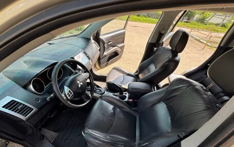 Mitsubishi Outlander III рестайлинг 3, 2007 год, 1 200 000 рублей, 7 фотография