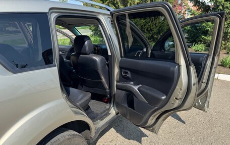 Mitsubishi Outlander III рестайлинг 3, 2007 год, 1 200 000 рублей, 12 фотография